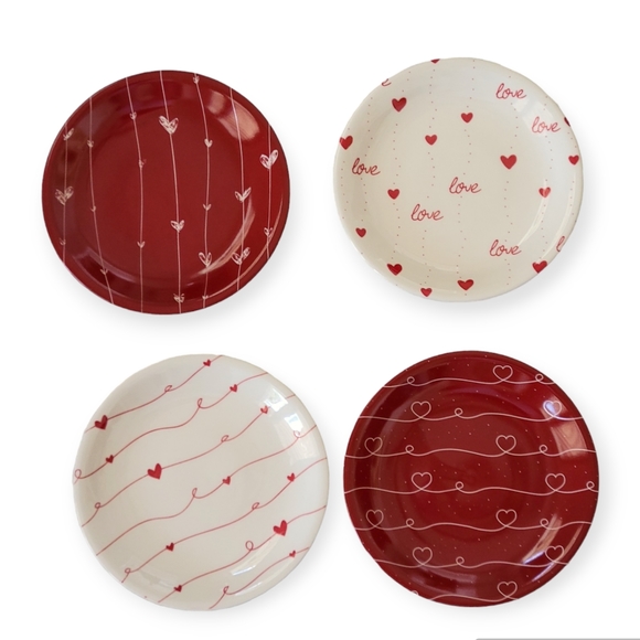 Pier 1 Other - Pier 1 Red Heart Appetizer Plate Set